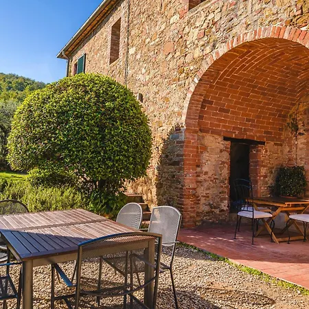 Villa Podere Mencoini, Stylish With Private Pool And Olive Garden Scrofiano