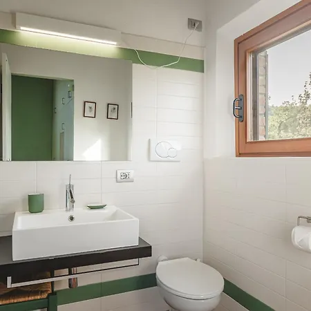 Podere Mencoini, Stylish With Private Pool And Olive Garden