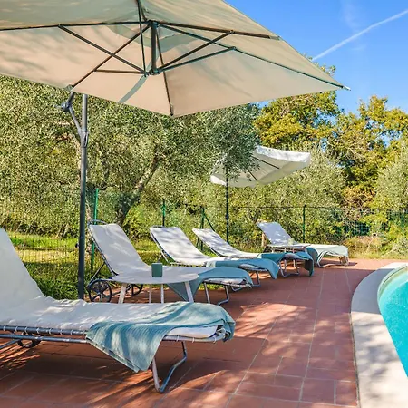 Podere Mencoini, Stylish With Private Pool And Olive Garden Villa *
